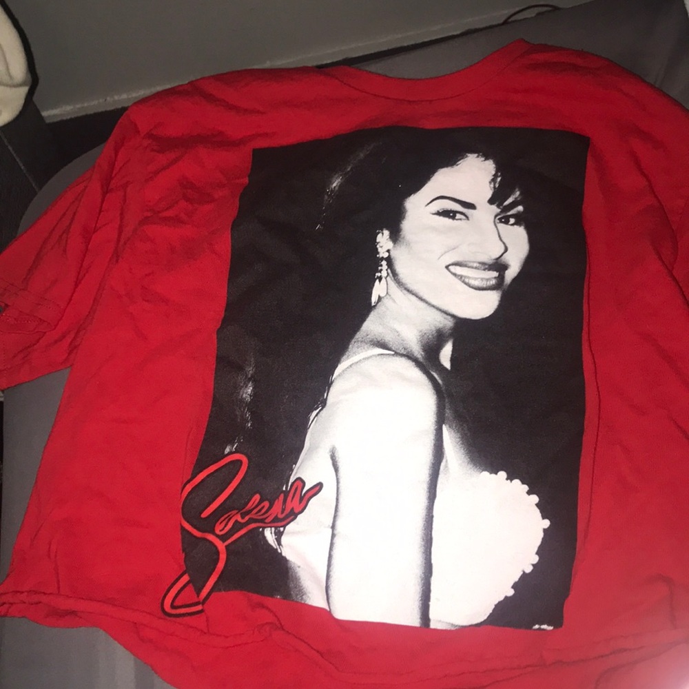 Selena crop top